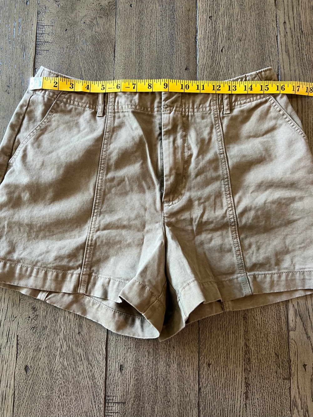 Universal Thread Tan Khaki High Rise Chino Shorts Size 10